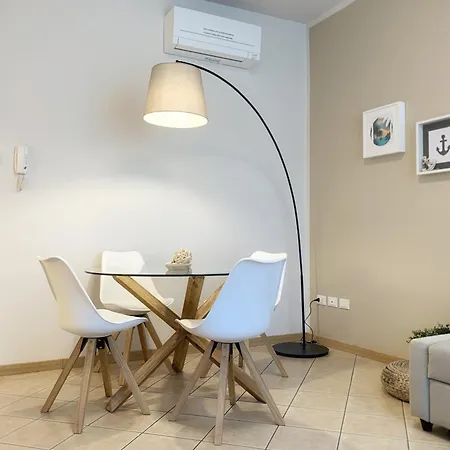 Апартаменты Casa Danema 3- House Сирмионе